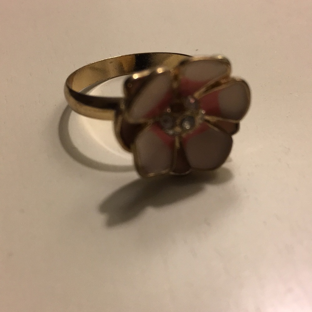 Flower Ring - Picture 3 of 3